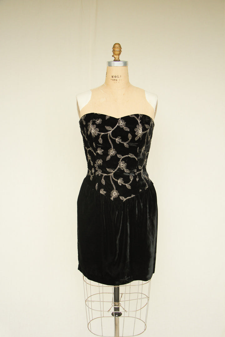 Vintage Black Velvet Sleeveless Mini Dress