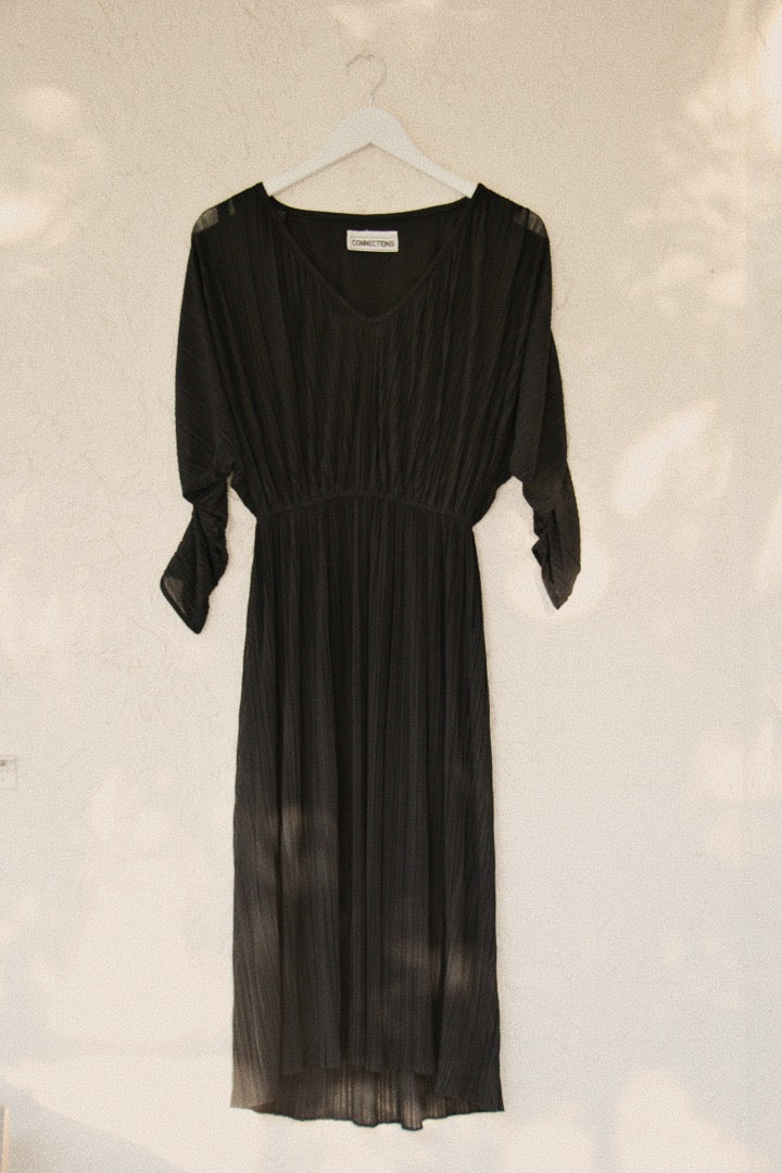 Winter Bliss Black Pleated Midi Dress