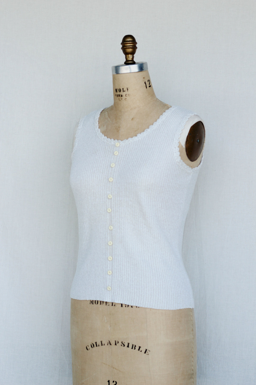 Luna Sleeveless Tank Sweater