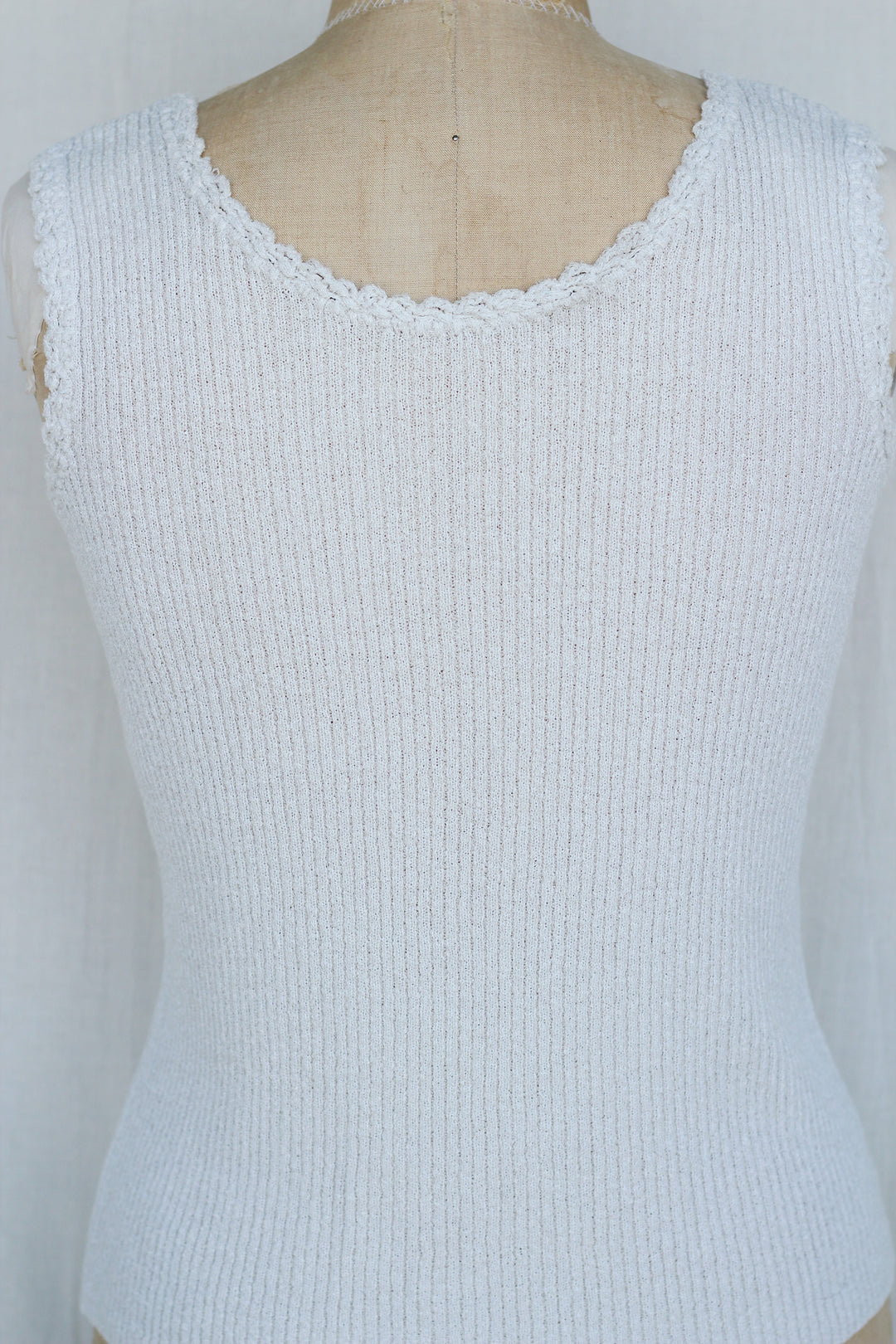 Luna Sleeveless Tank Sweater